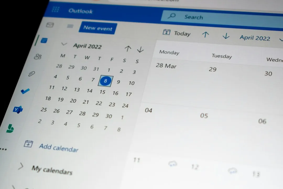 calendar deadline reminder, laptop finance